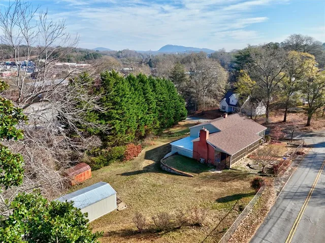 $272,900 | 433 Pineview Drive, Pickens, SC 29671