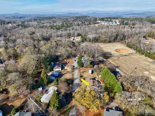 $272,900 | 433 Pineview Drive, Pickens, SC 29671