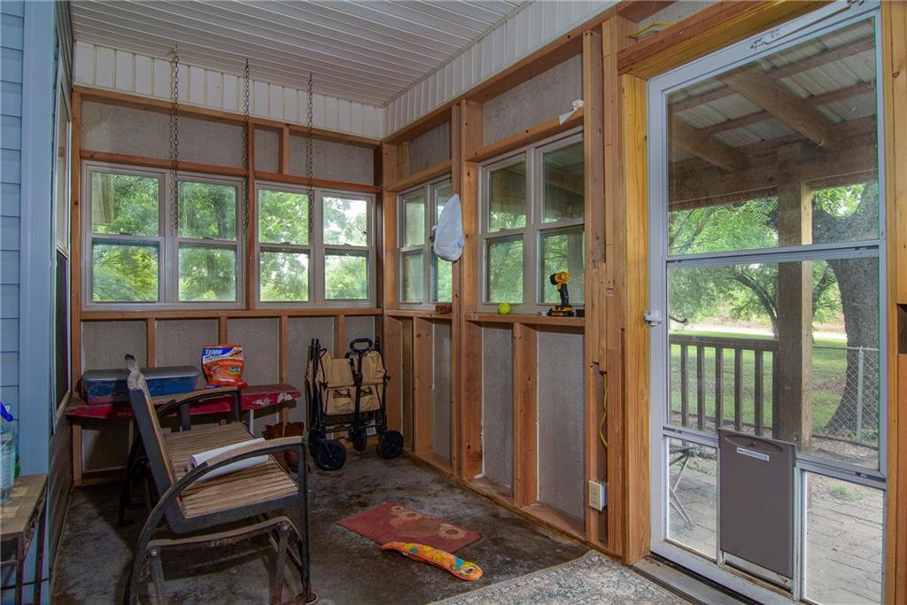 3315 Southeast Lostine Road Columbus, KS 66725 - Photo 20 of 37