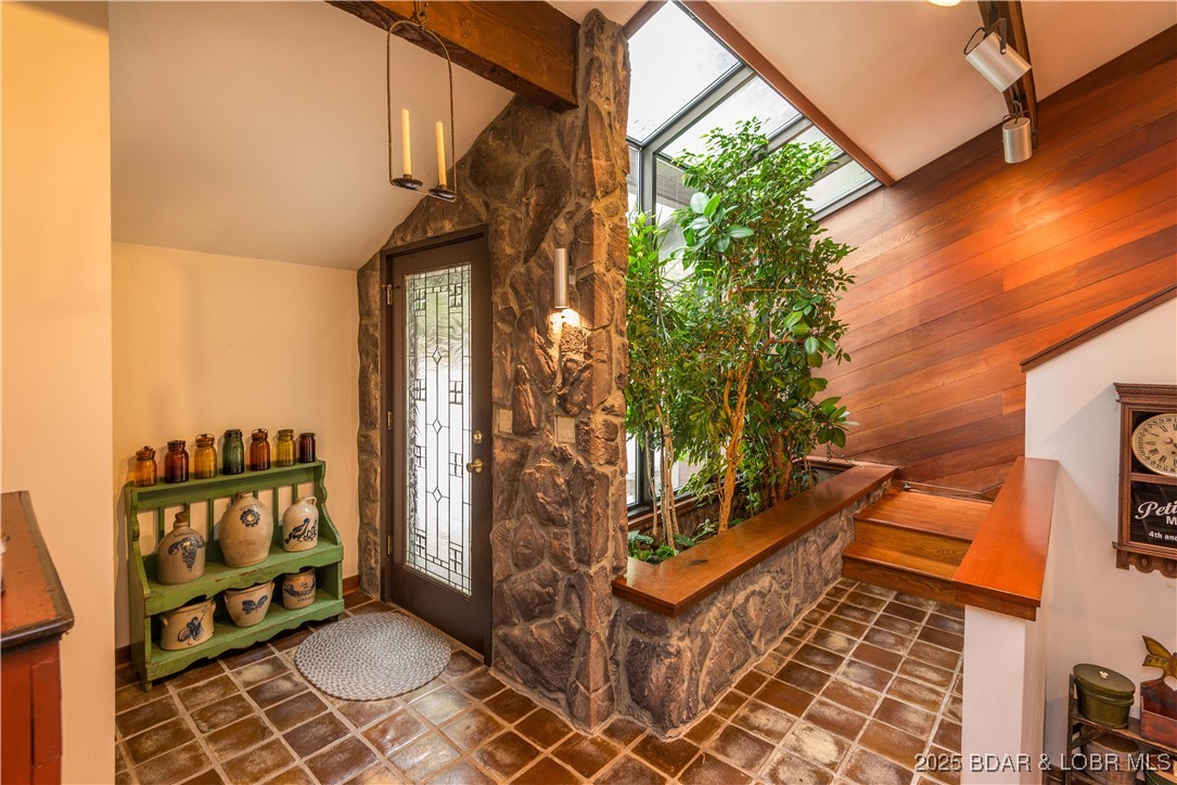 1635 7 Hills Road Jefferson City, MO 65101 - Photo 11 of 60