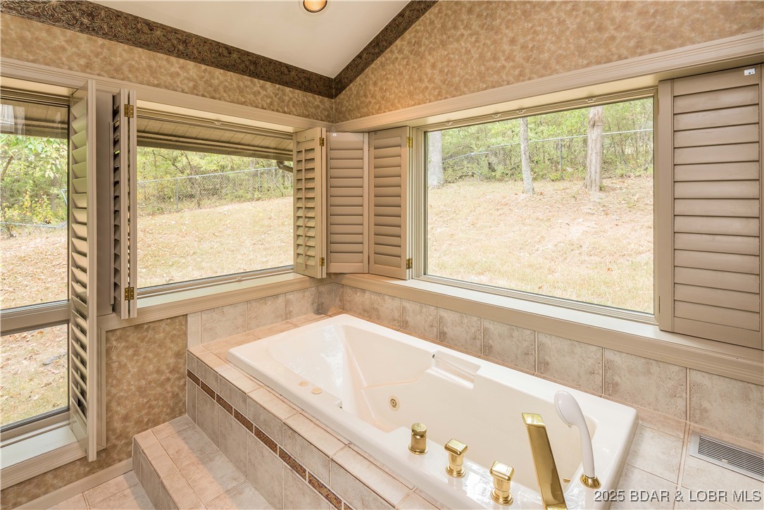 1635 7 Hills Road Jefferson City, MO 65101 - Photo 27 of 60