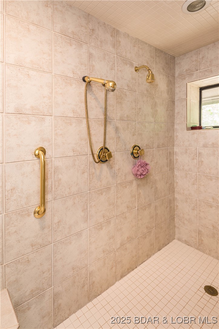 1635 7 Hills Road Jefferson City, MO 65101 - Photo 28 of 60