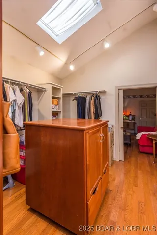 $799,900 | 1635 7 Hills Road, Jefferson City, MO 65101