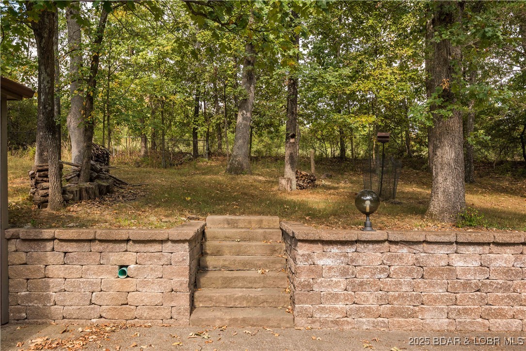 1635 7 Hills Road Jefferson City, MO 65101 - Photo 7 of 60