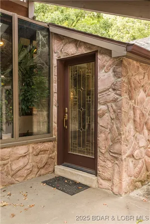 $669,900 | 1635 7 Hills Road, Jefferson City, MO 65101