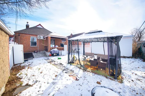 $729,000 | 130-12 224th Street | Laurelton