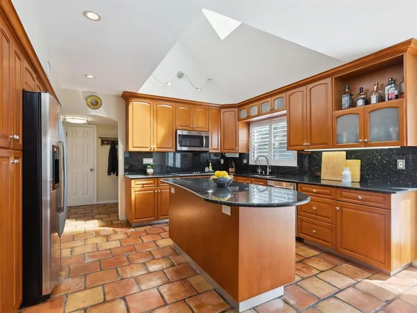 $949,000 | 3648 Beneva Oaks Boulevard, Sarasota, FL 34233
