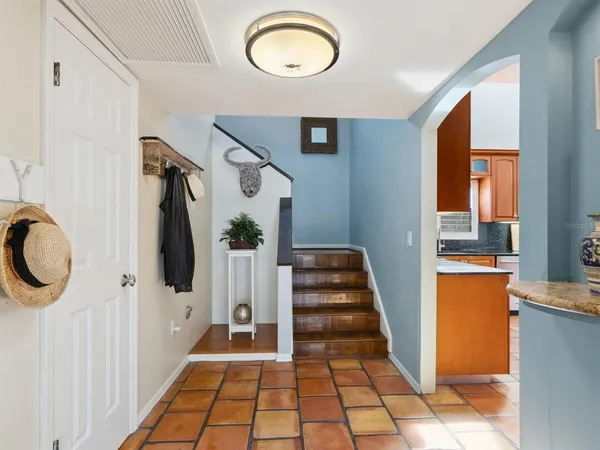 $949,000 | 3648 Beneva Oaks Boulevard, Sarasota, FL 34233