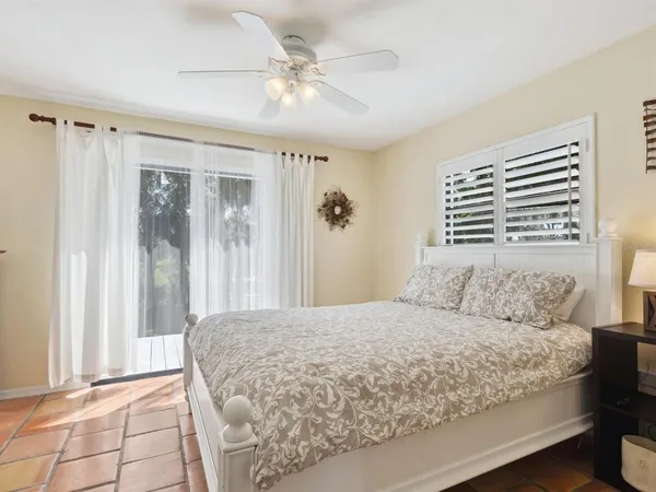 $949,000 | 3648 Beneva Oaks Boulevard, Sarasota, FL 34233