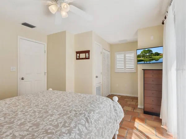 $949,000 | 3648 Beneva Oaks Boulevard, Sarasota, FL 34233