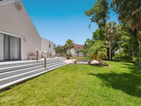 $949,000 | 3648 Beneva Oaks Boulevard, Sarasota, FL 34233
