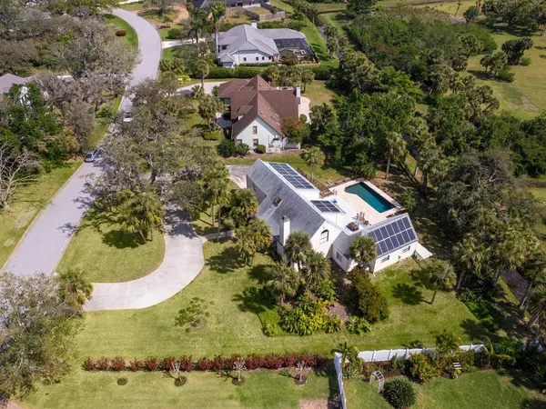 $949,000 | 3648 Beneva Oaks Boulevard, Sarasota, FL 34233