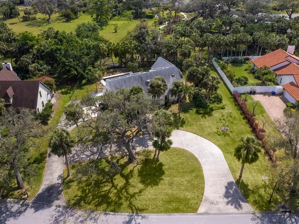 $949,000 | 3648 Beneva Oaks Boulevard, Sarasota, FL 34233