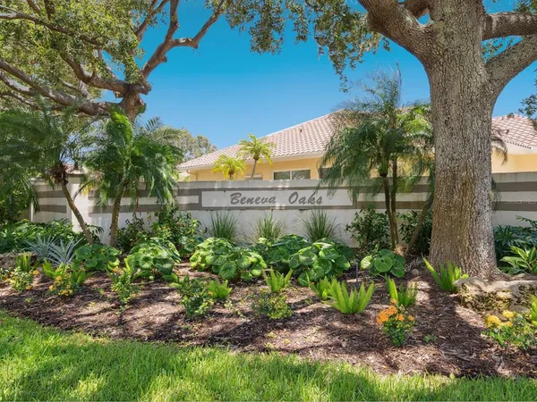 $949,000 | 3648 Beneva Oaks Boulevard, Sarasota, FL 34233