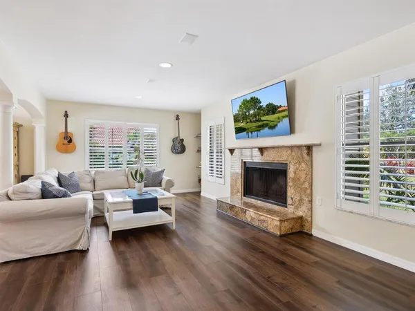 $949,000 | 3648 Beneva Oaks Boulevard, Sarasota, FL 34233