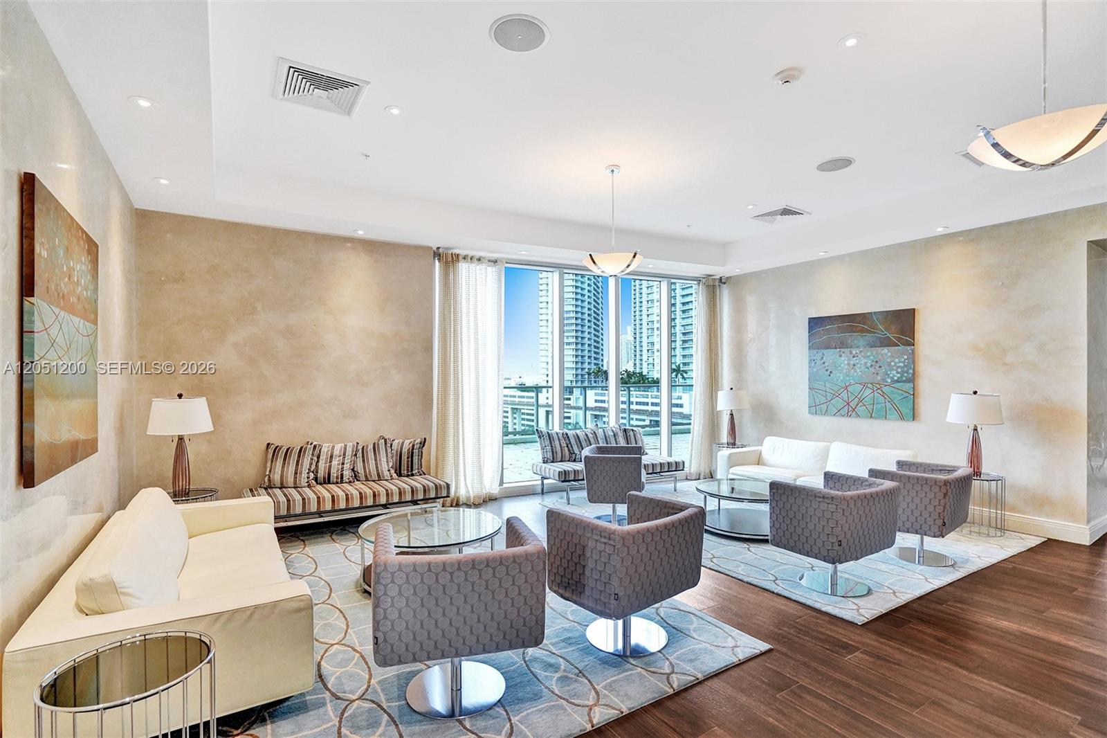 185 Southwest 7th Street, Unit 2603 Miami, FL 33130 - Photo 3 of 31