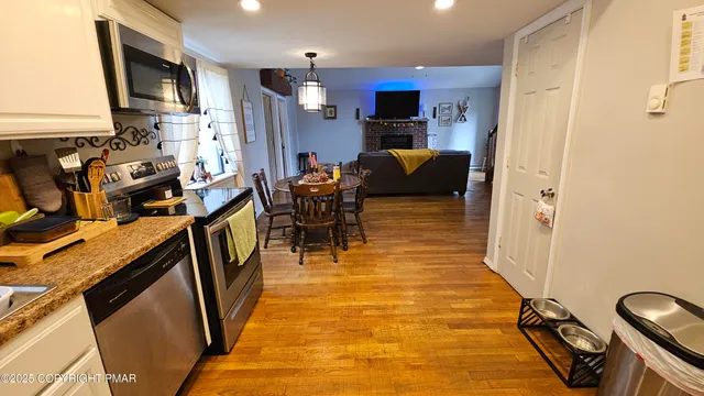 $225,000 | 492 Country Pl Drive, Tobyhanna, PA 18466