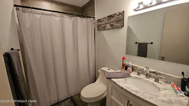 $225,000 | 492 Country Pl Drive, Tobyhanna, PA 18466