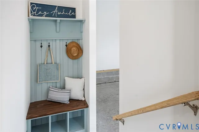 a view of utility room