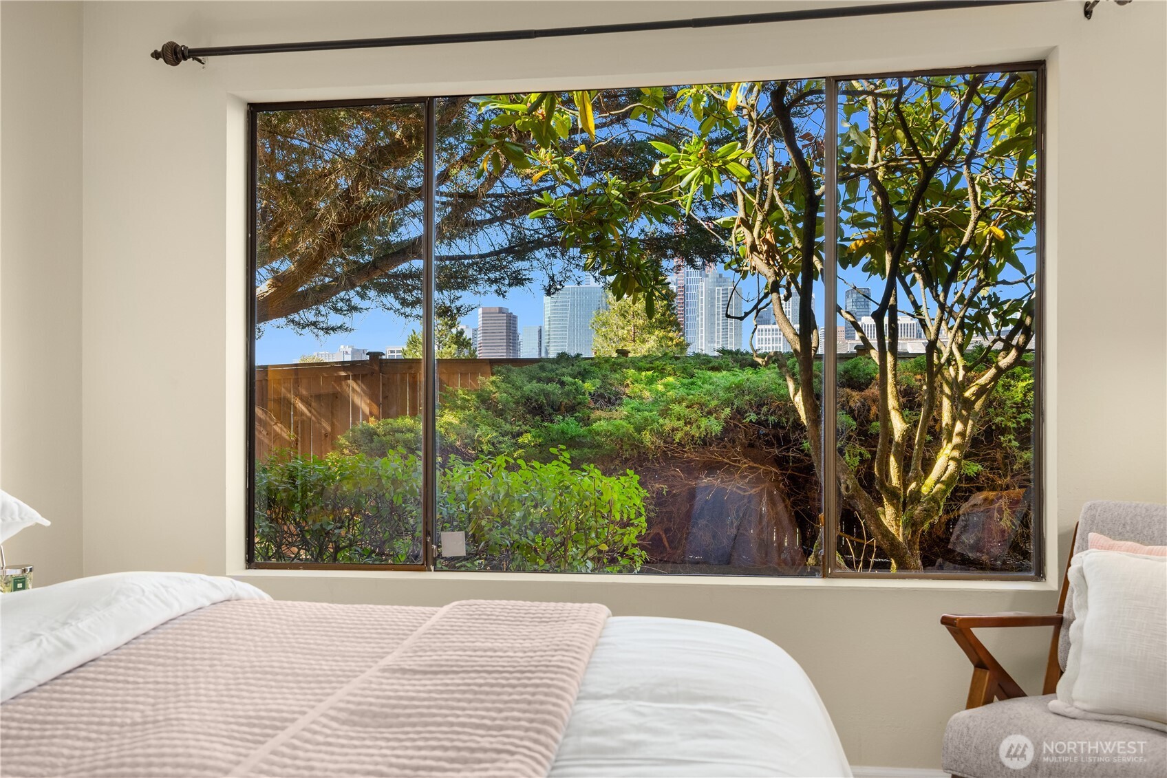 717 122nd Avenue Northeast, Unit B1 Bellevue, WA 98005 - Photo 15 of 21