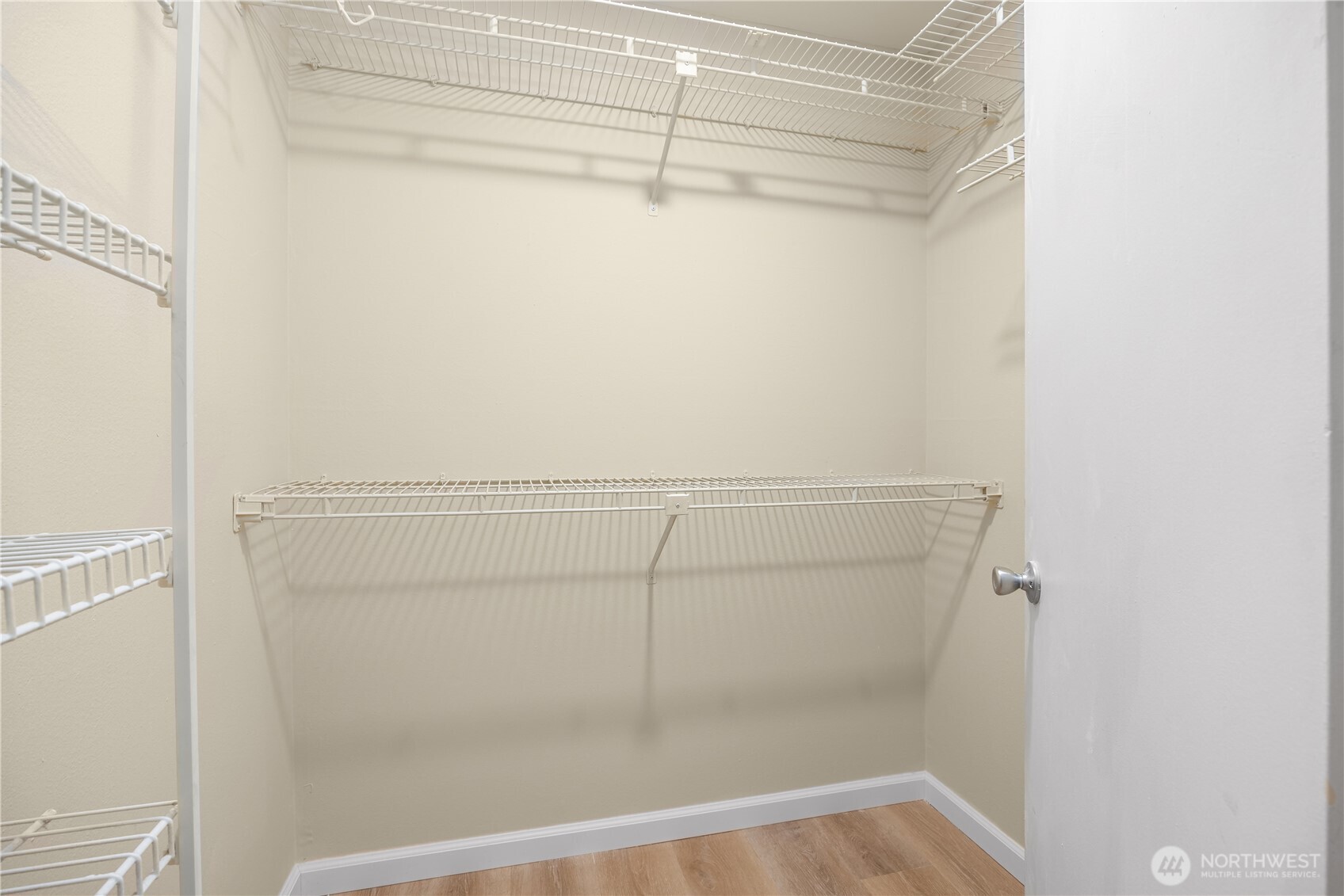 717 122nd Avenue Northeast, Unit B1 Bellevue, WA 98005 - Photo 17 of 21