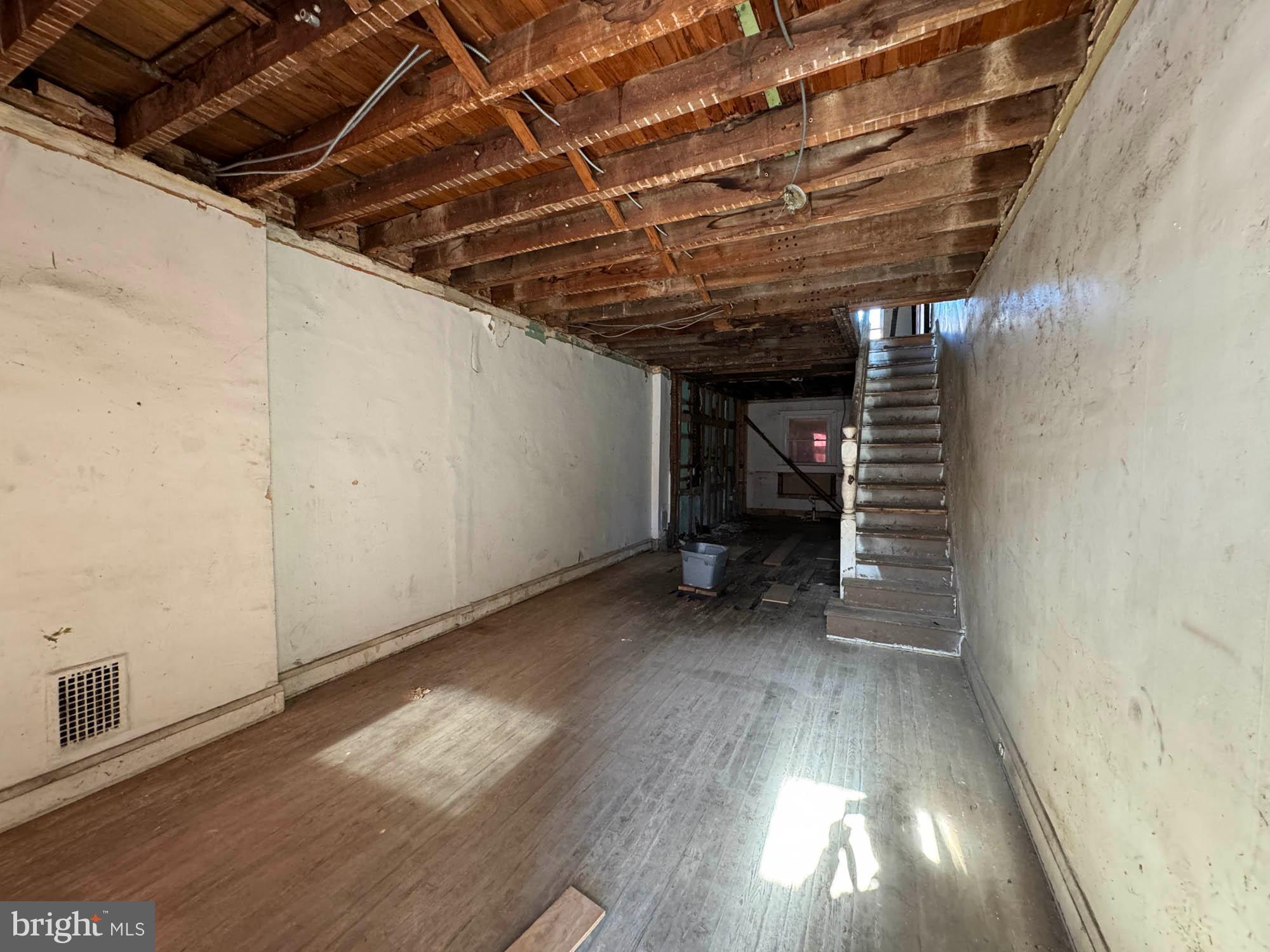 2818 East Madison Street Baltimore, MD 21205 - Photo 4 of 7