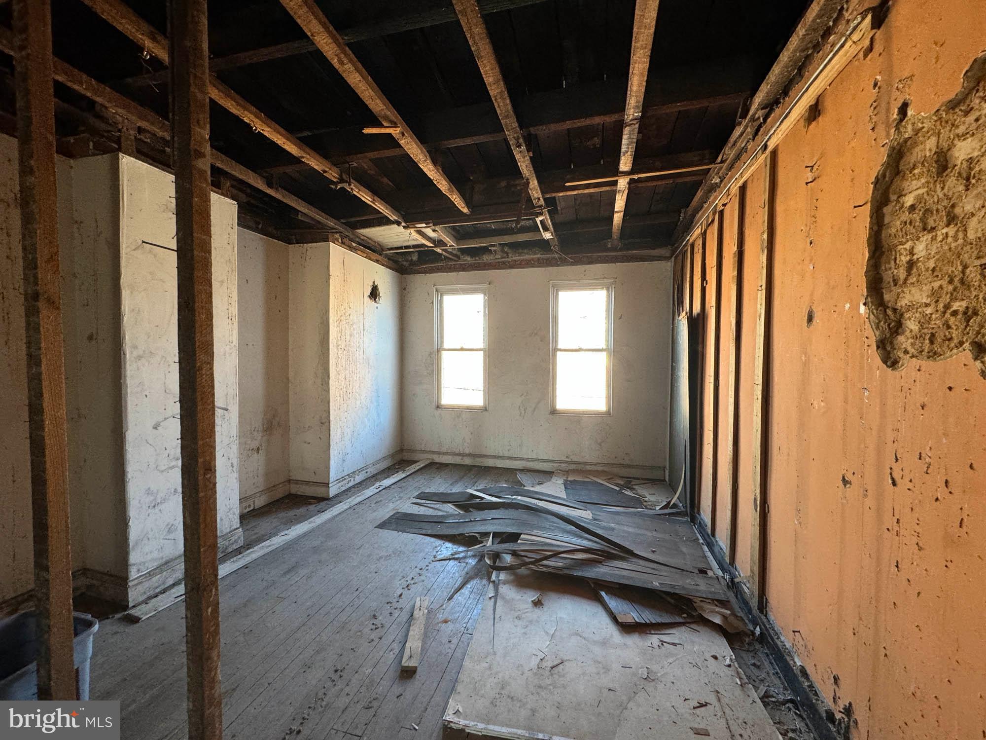 2818 East Madison Street Baltimore, MD 21205 - Photo 6 of 7