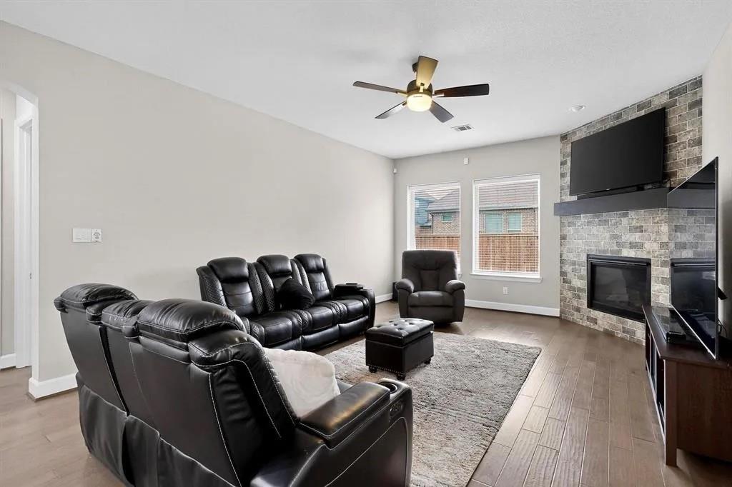 1102 Rendon Place Mansfield, TX 76063 - Photo 17 of 33