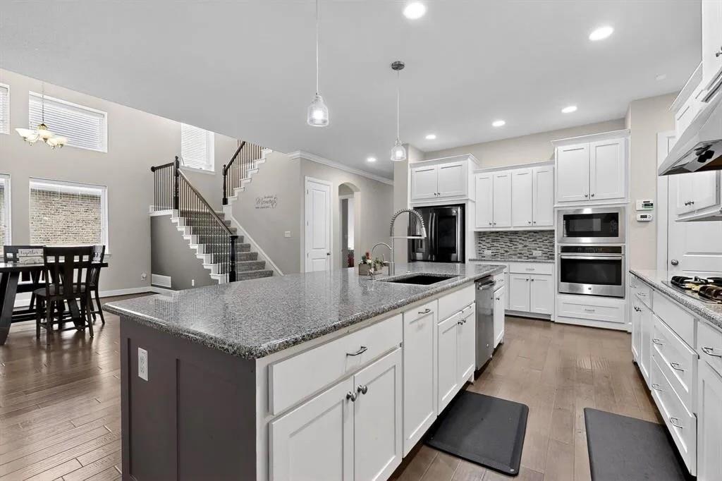 1102 Rendon Place Mansfield, TX 76063 - Photo 10 of 33