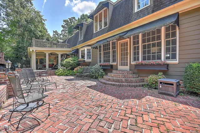 $799,000 | 733 Windmill Circle, Bristol, VA 24201