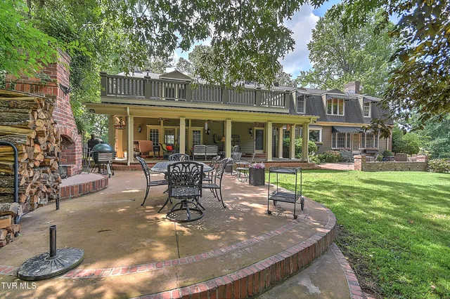 $799,000 | 733 Windmill Circle, Bristol, VA 24201