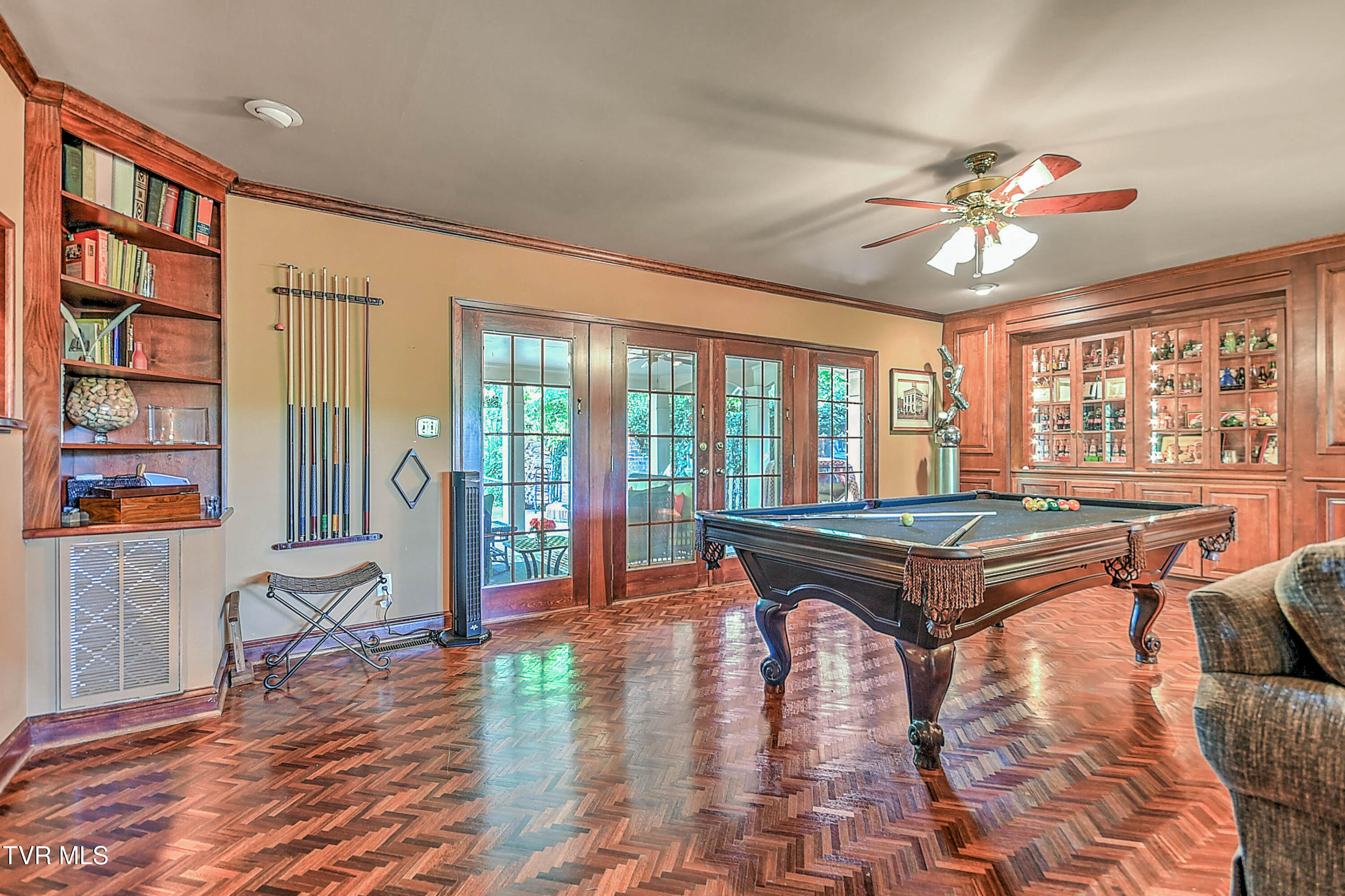 733 Windmill Circle Bristol, VA 24201 - Photo 14 of 116 733 Windmill Cir DK-16