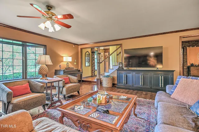 $799,000 | 733 Windmill Circle, Bristol, VA 24201