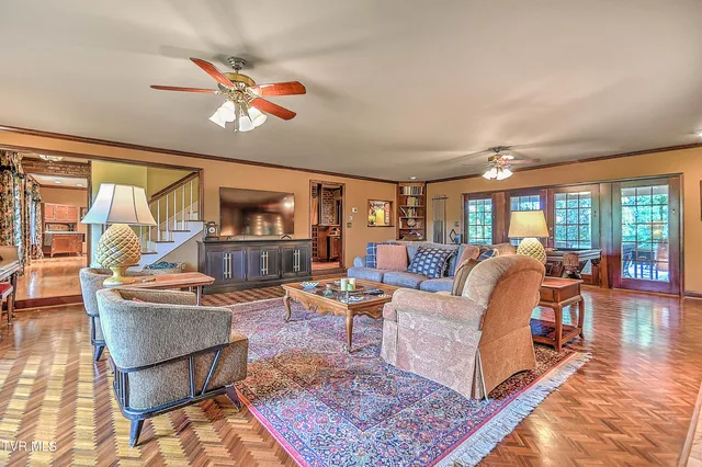 $799,000 | 733 Windmill Circle, Bristol, VA 24201