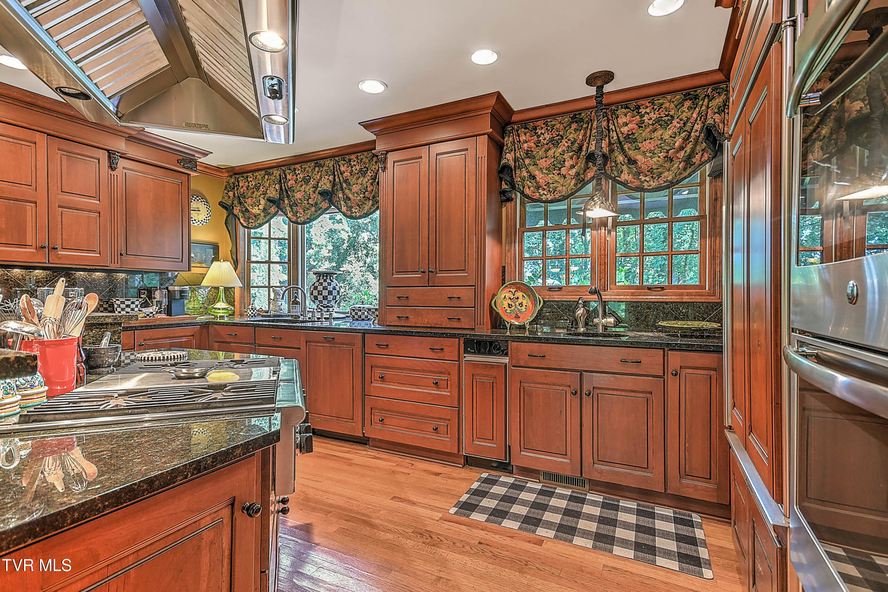 733 Windmill Circle Bristol, VA 24201 - Photo 32 of 116 733 Windmill Cir DK-34