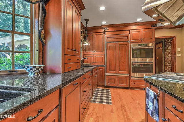 $799,000 | 733 Windmill Circle, Bristol, VA 24201