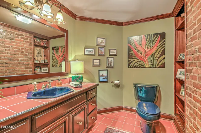 $799,000 | 733 Windmill Circle, Bristol, VA 24201