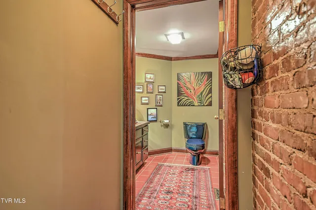 $799,000 | 733 Windmill Circle, Bristol, VA 24201