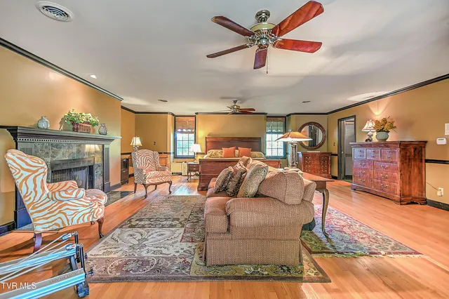 $799,000 | 733 Windmill Circle, Bristol, VA 24201