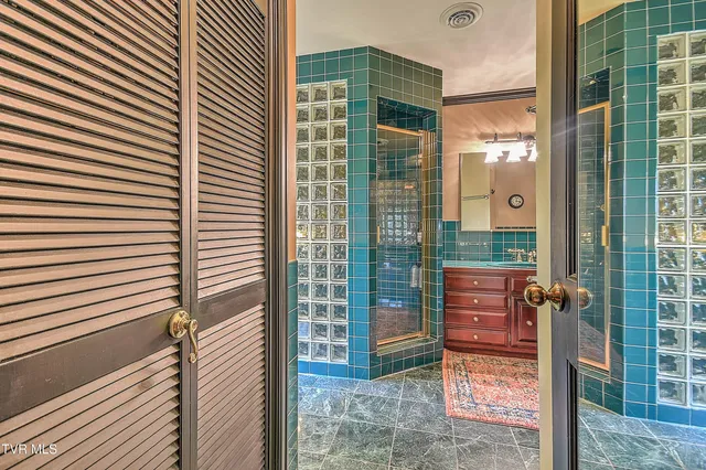 $799,000 | 733 Windmill Circle, Bristol, VA 24201