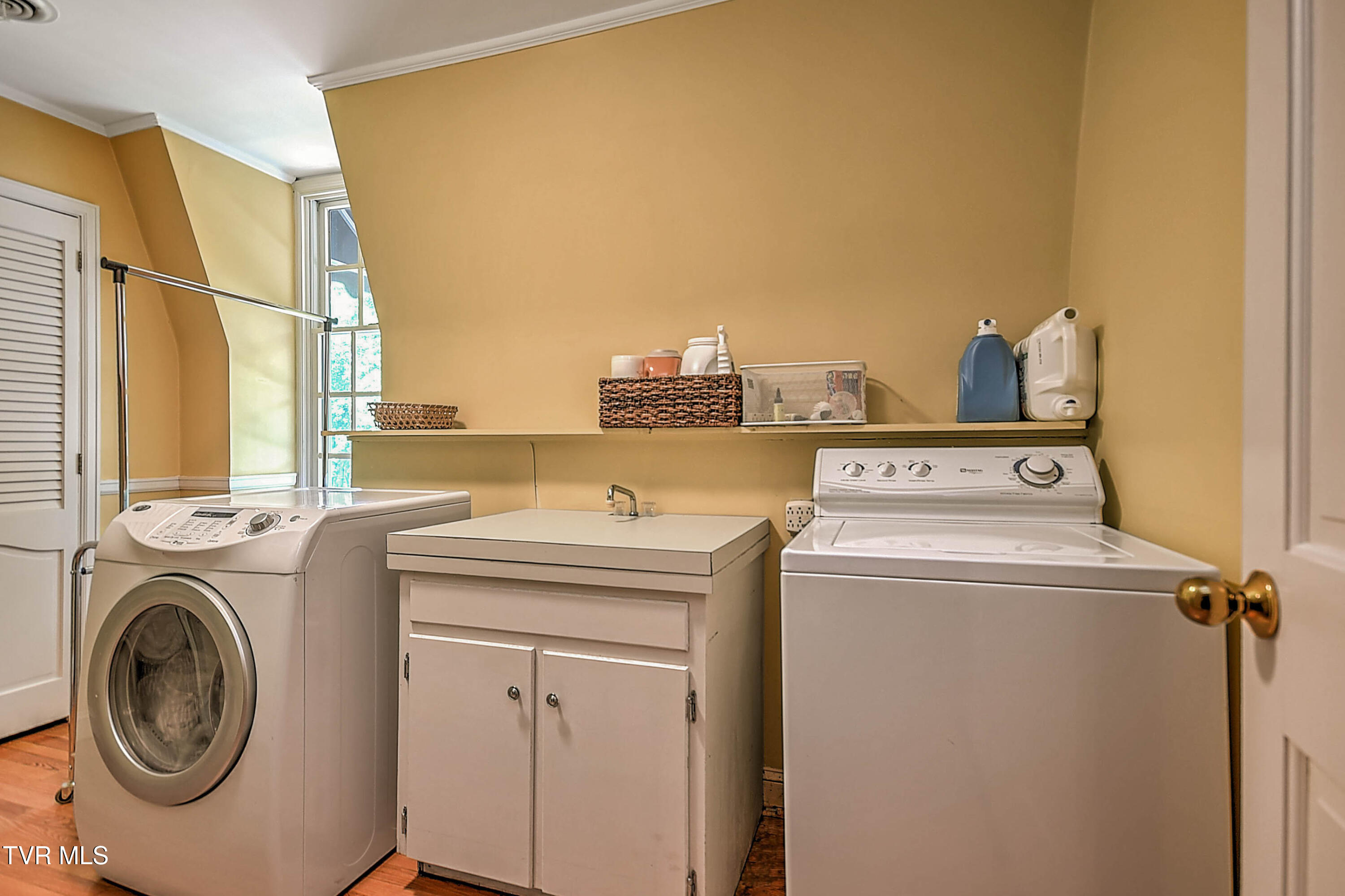 733 Windmill Circle Bristol, VA 24201 - Photo 67 of 116 733 Windmill Cir DK-68