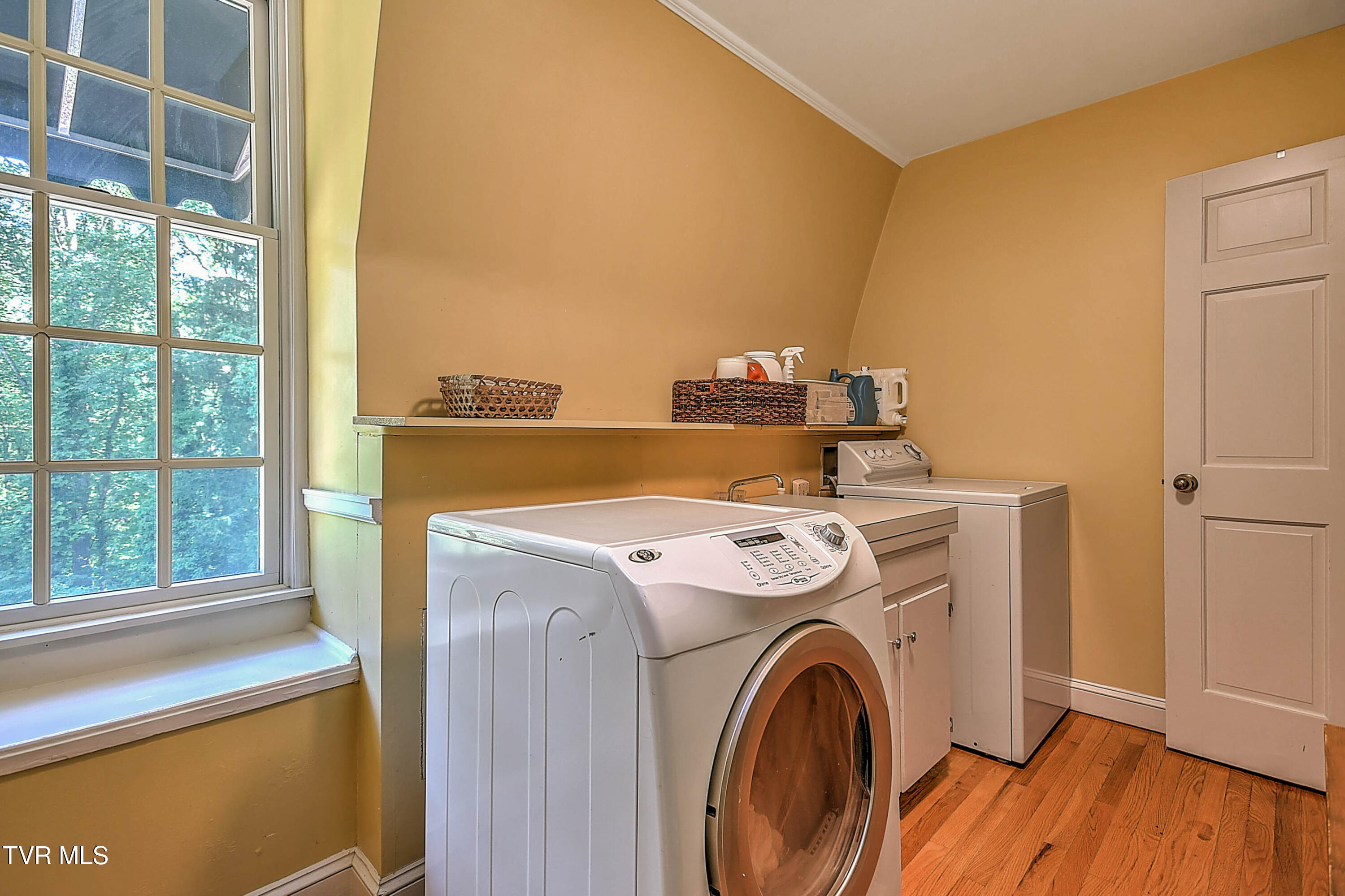 733 Windmill Circle Bristol, VA 24201 - Photo 68 of 116 733 Windmill Cir DK-69