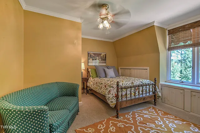 $799,000 | 733 Windmill Circle, Bristol, VA 24201