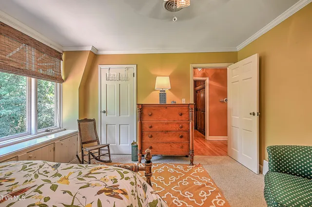 $799,000 | 733 Windmill Circle, Bristol, VA 24201