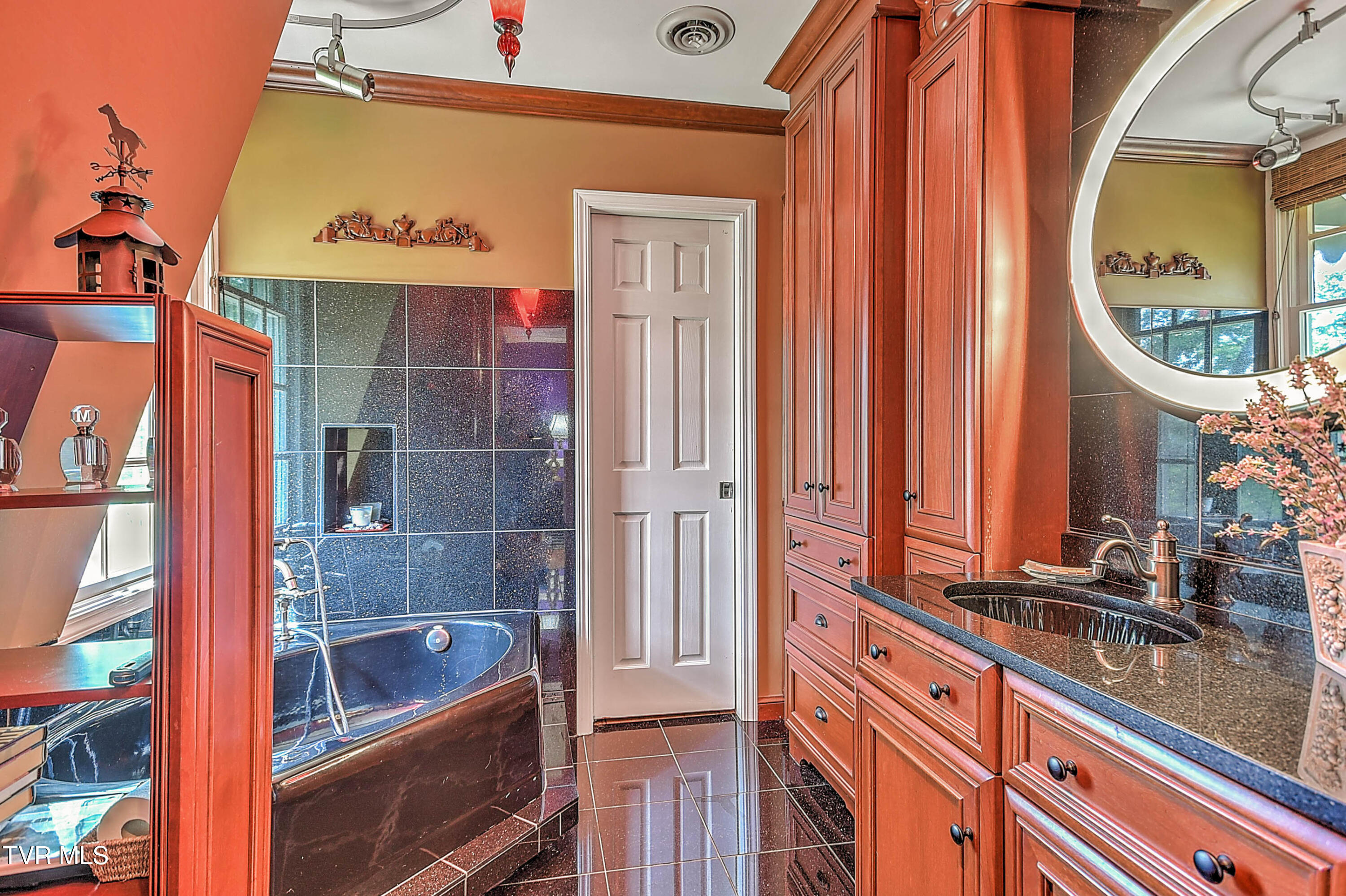 733 Windmill Circle Bristol, VA 24201 - Photo 78 of 116 733 Windmill Cir DK-78