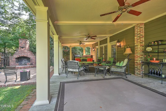 $799,000 | 733 Windmill Circle, Bristol, VA 24201