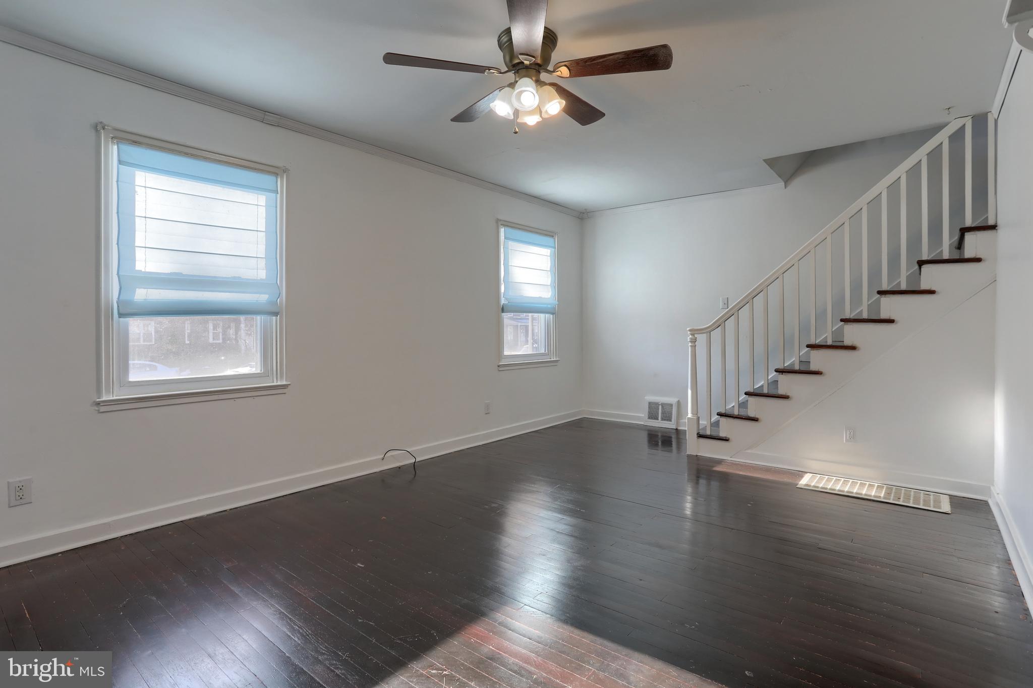332 Sycamore Road Reading, PA 19611 - Photo 5 of 43