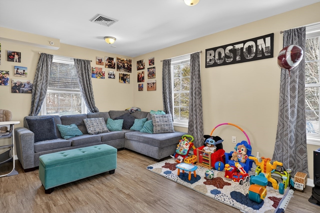 36 Webb Brook Road, Unit 3 Billerica, MA 01821 - Photo 3 of 17