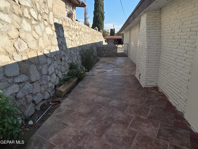 $249,950 | 331 Carnival Drive, El Paso, TX 79912