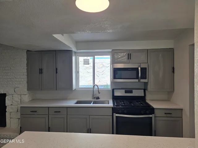 $249,950 | 331 Carnival Drive, El Paso, TX 79912